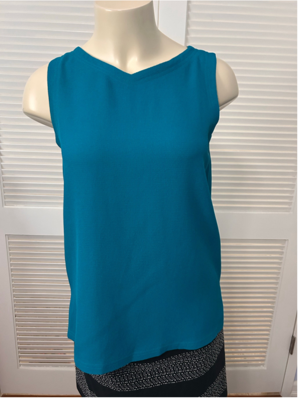 Nicole Miller Collection Teal 100% Silk Sleeveless Top Size S